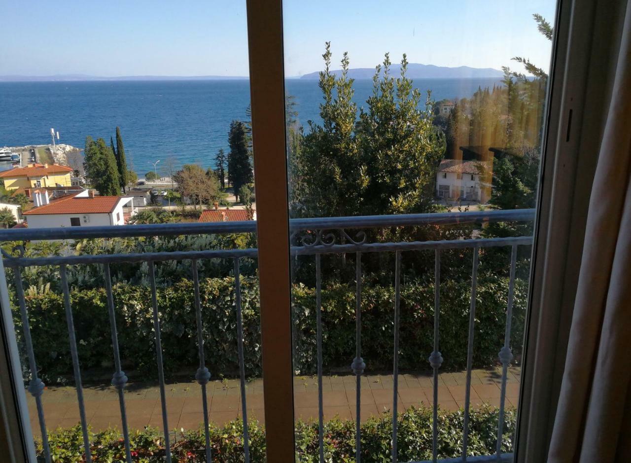 Villa Mihaela Ičići エクステリア 写真
